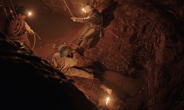 Película: "La cueva"