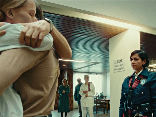 Film: "We could be dead too"