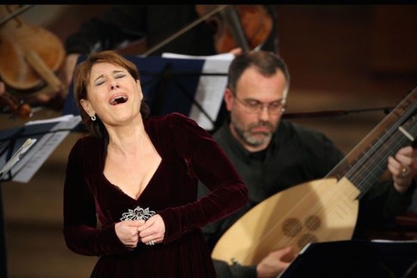 Suzume, with Live Orchestra