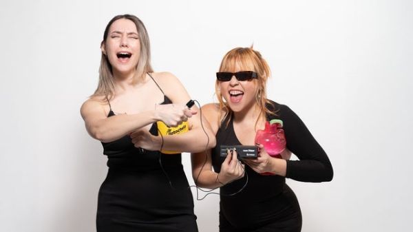 Niñas Bien Presenta \"Noche Bien\"